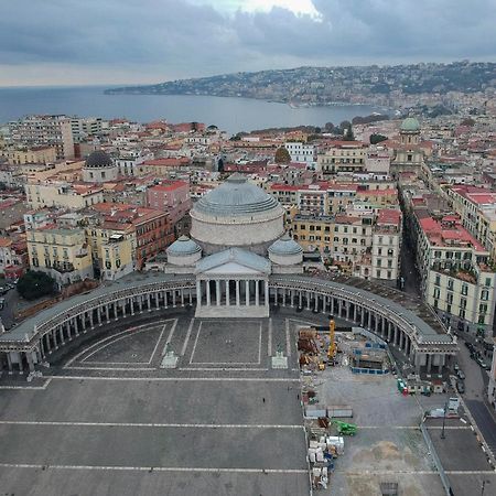 La Casa Di Raffaele Napoli Centro Bed & Breakfast Bagian luar foto